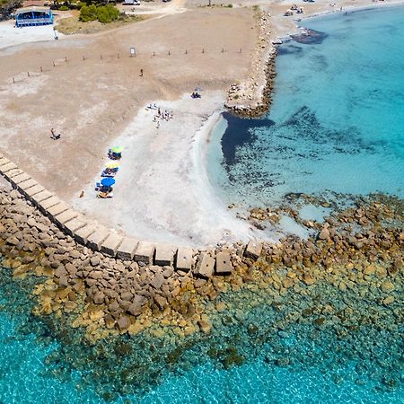 Rustico Porto Pino 30 Mt Dalla Spiaggia ภายนอก รูปภาพ