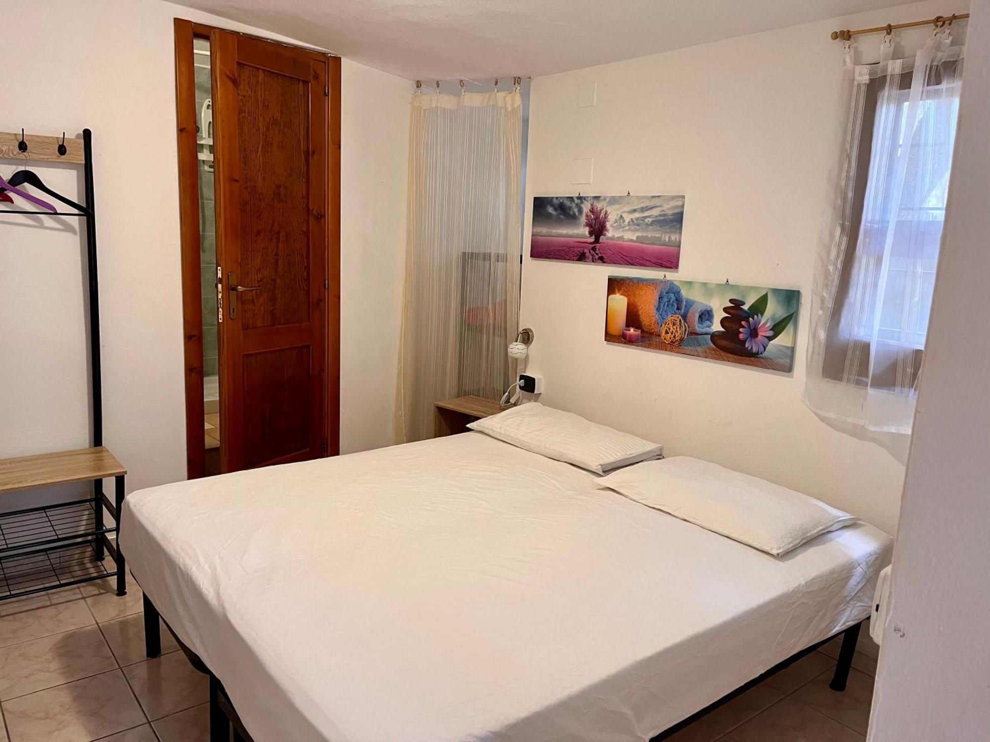 Rustico Porto Pino 30 Mt Dalla Spiaggia ภายนอก รูปภาพ